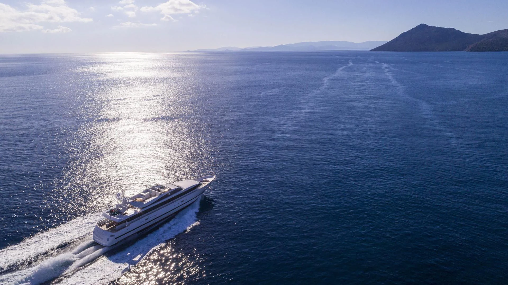 a boat on a beach aboard SOLE DI MARE Yacht for Sale