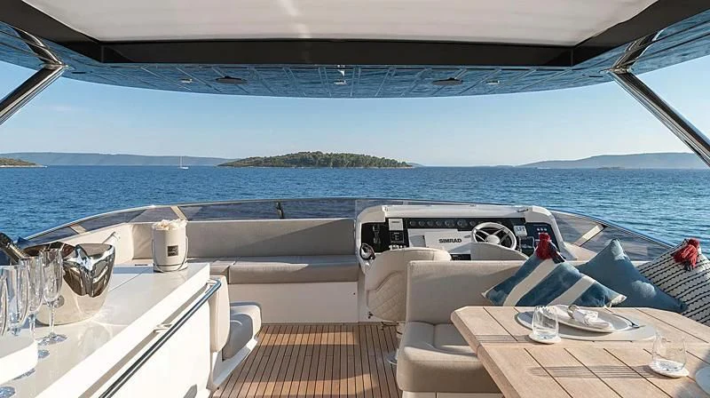 a boat on the water aboard HUNKY DORY OF LONDON Yacht for Sale
