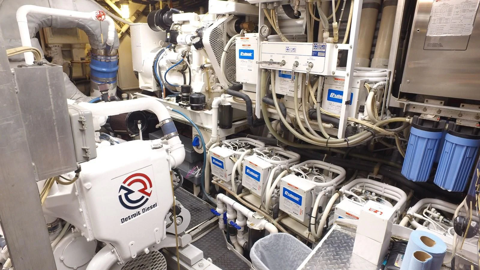 a machine with many tubes aboard BAREFOOT V Yacht for Sale