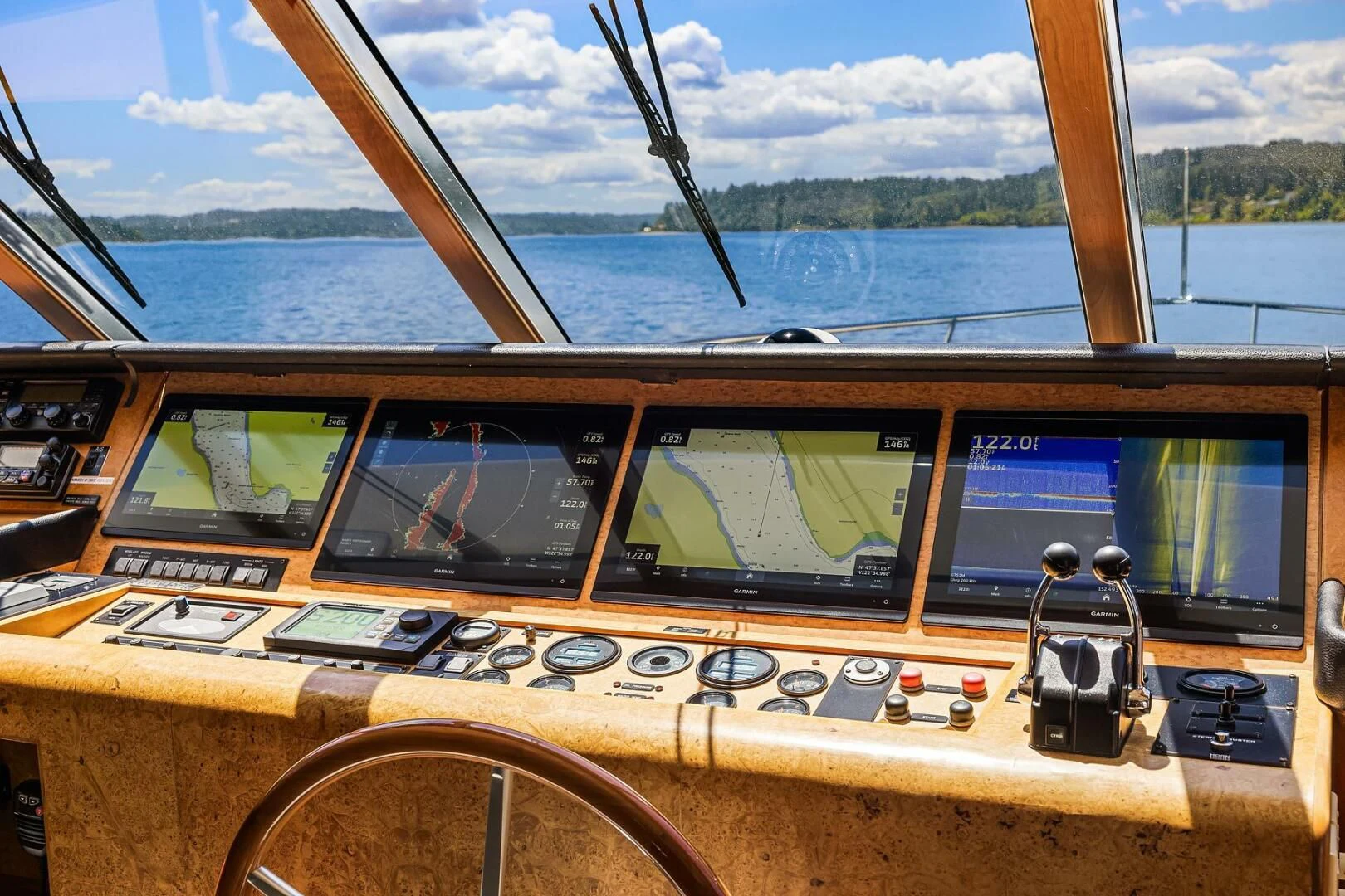 inside of a boat aboard QUE SA-RAH SA-RAH Yacht for Sale