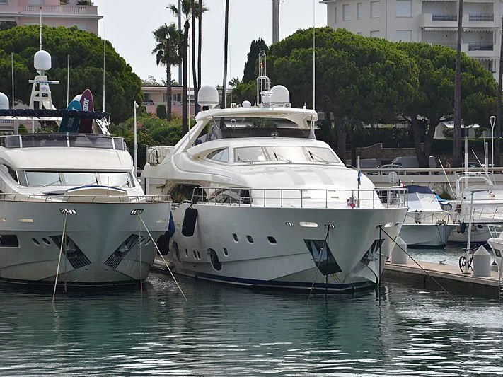 several boats docked at a pier aboard ROBUSTO Yacht for Sale