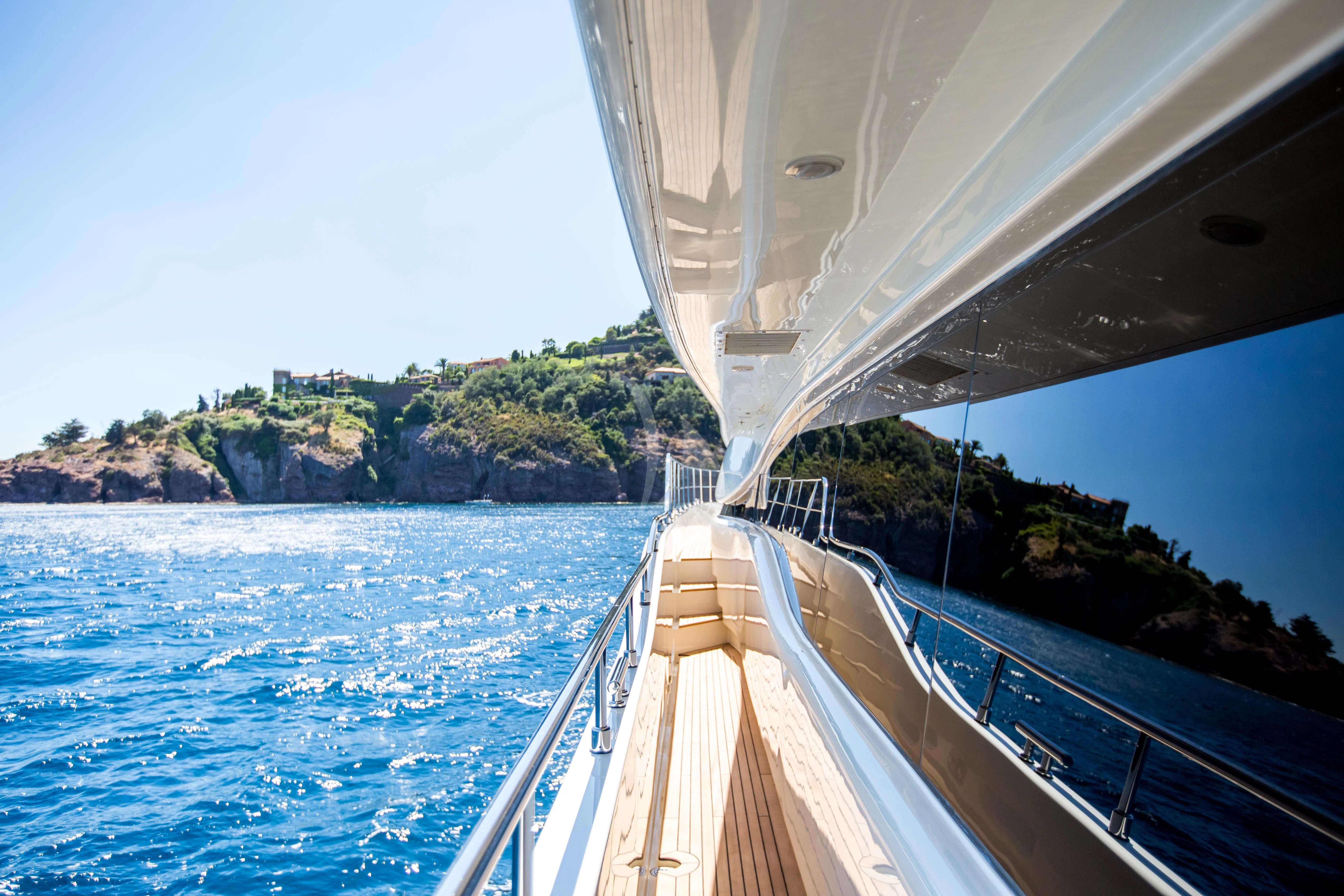 a boat on the water aboard ROBUSTO Yacht for Sale