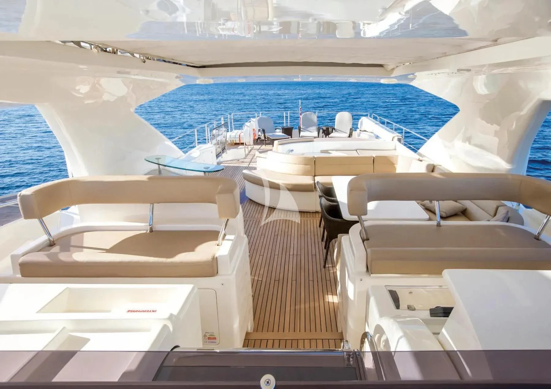a room with a pool aboard ROBUSTO Yacht for Sale