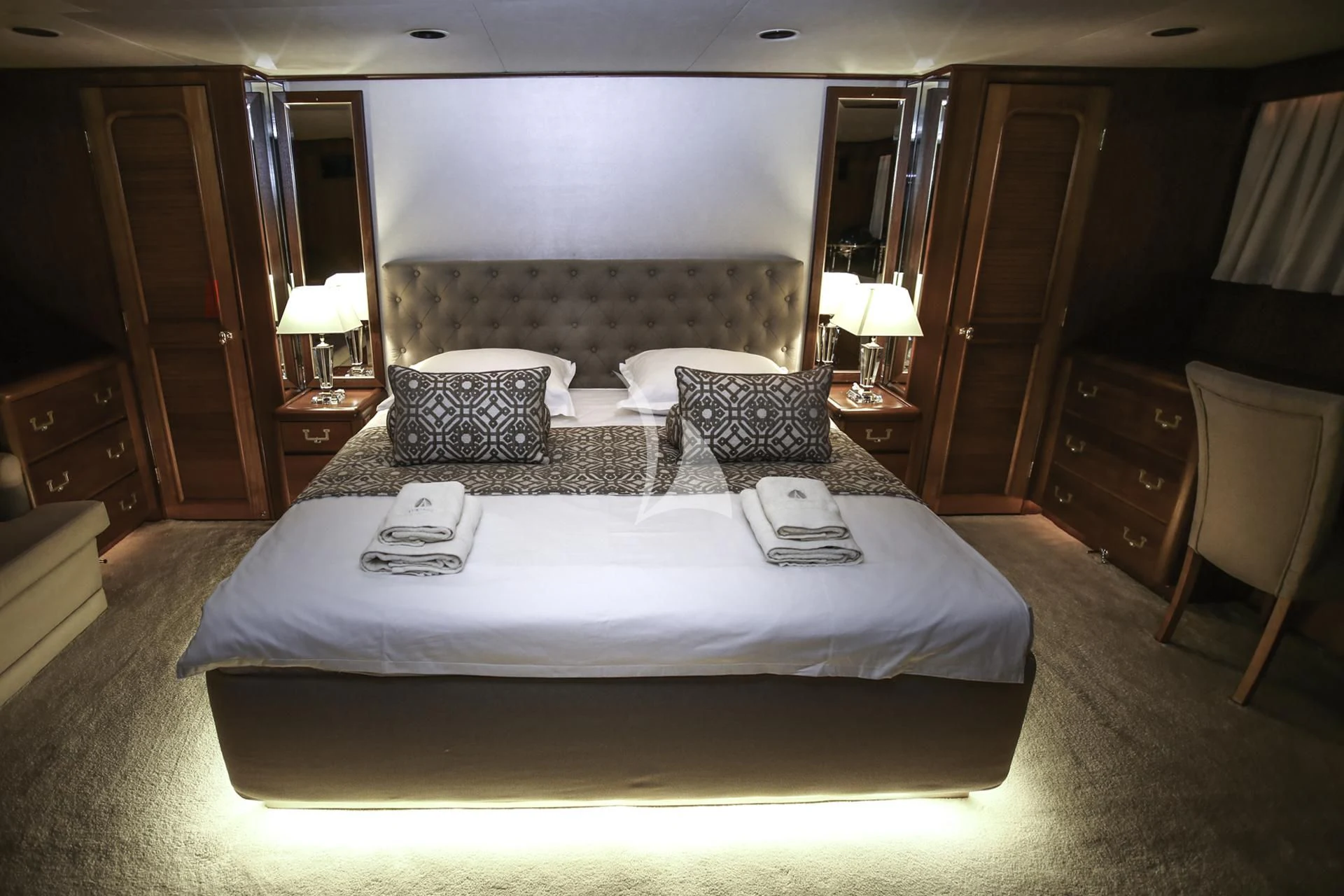 a hotel room with a bed aboard AURIANE Yacht for Sale
