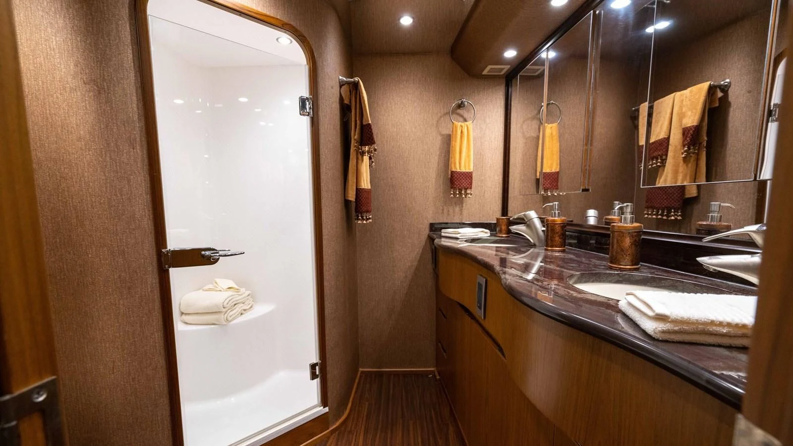 a bathroom with a large countertop aboard DONE DEAL Yacht for Sale