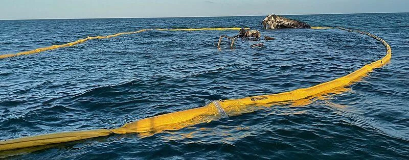 a rope tied to a yellow rope in the ocean aboard LA DOLCE VITA Yacht for Sale