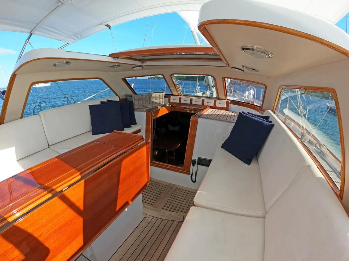 inside of a boat aboard WILD THING Yacht for Sale