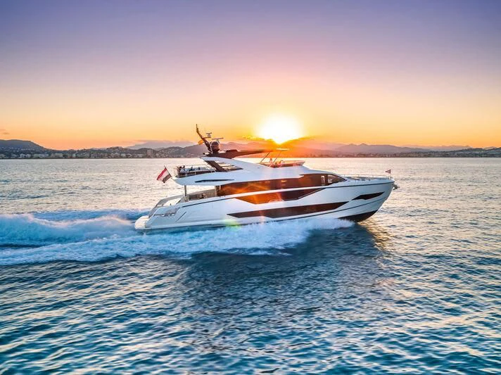 a boat in the water aboard BANDAZUL Yacht for Sale