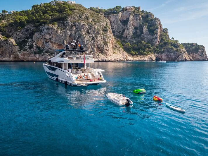 a boat sailing in the sea aboard BANDAZUL Yacht for Sale