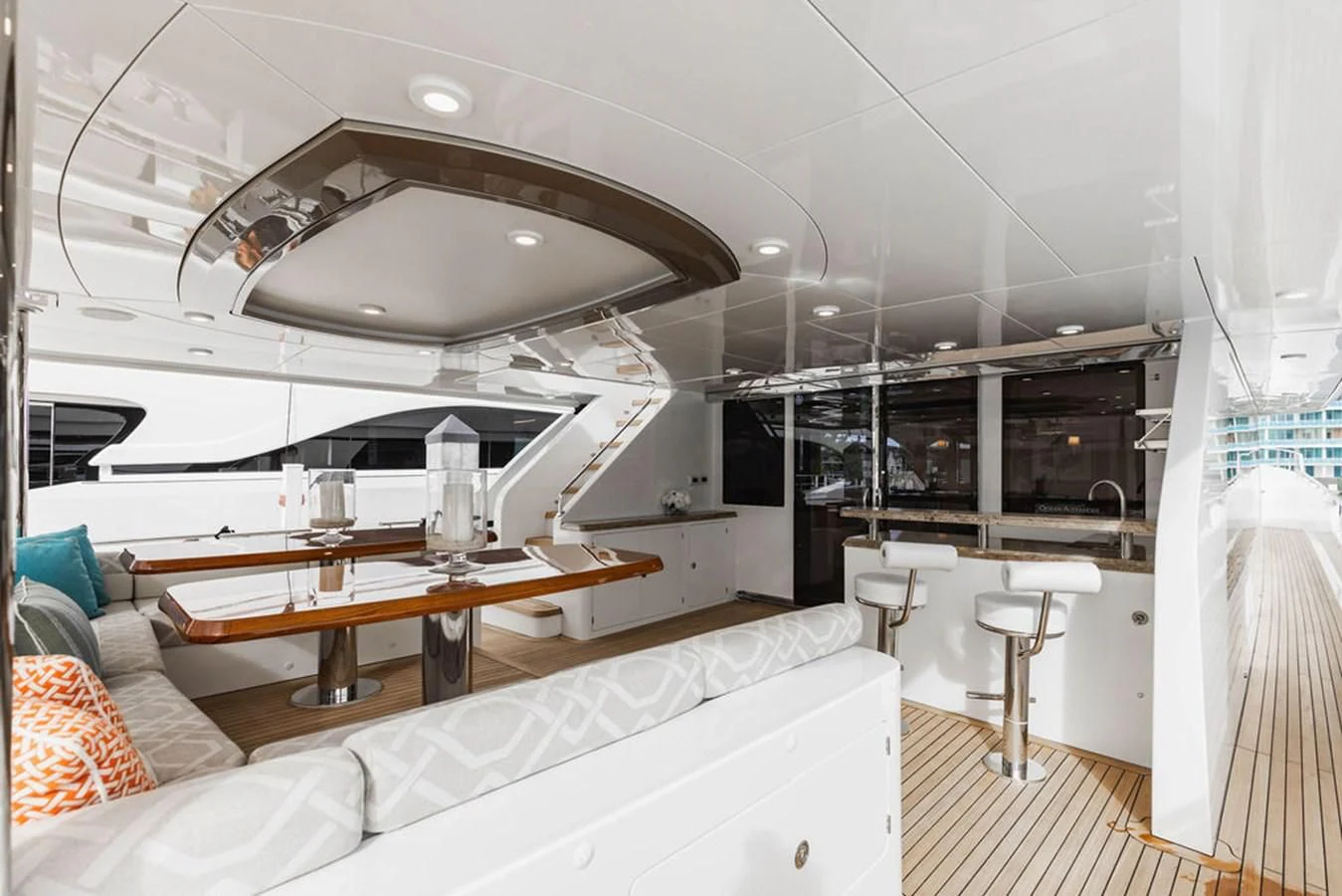 a modern looking living room aboard FAR NIENTE Yacht for Sale