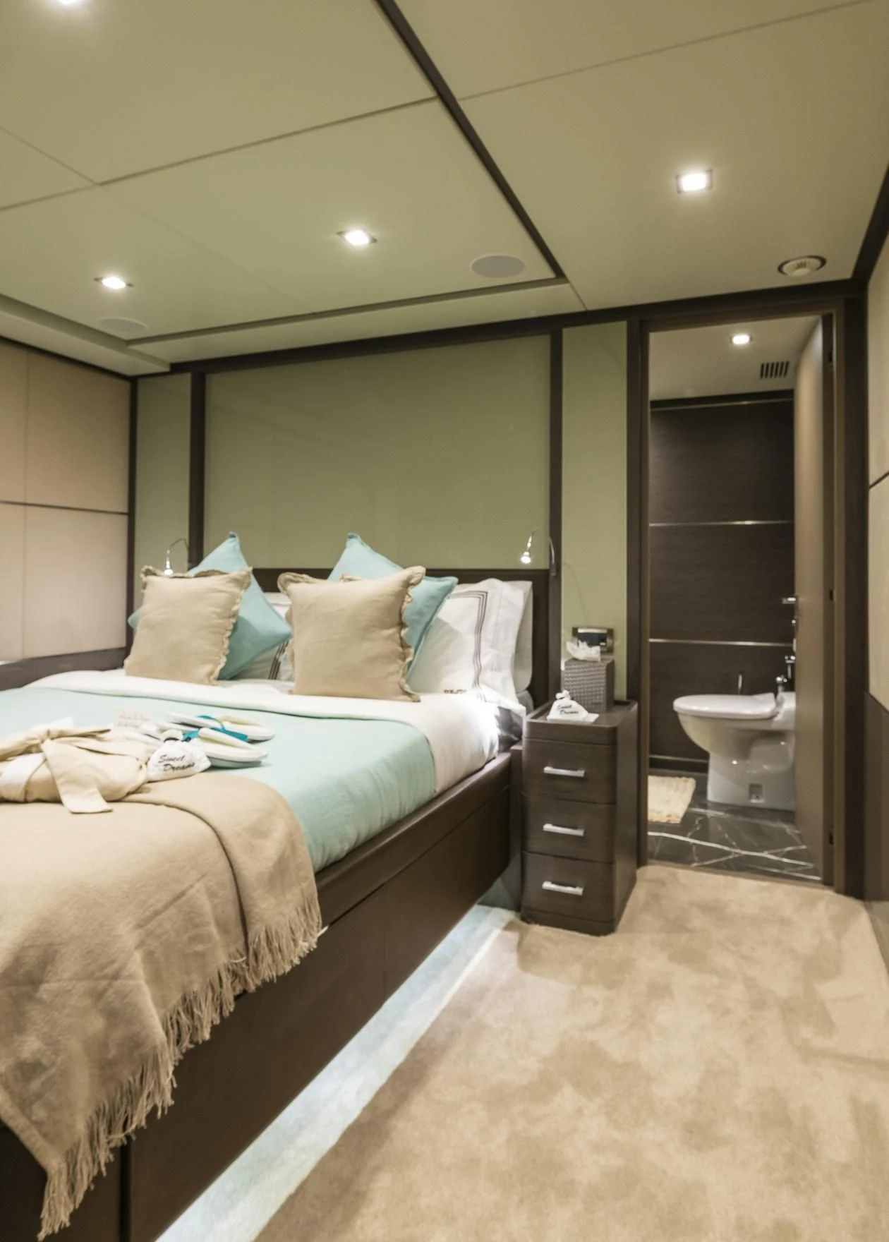 a bed in a hotel room aboard ORSO 3 Yacht for Sale