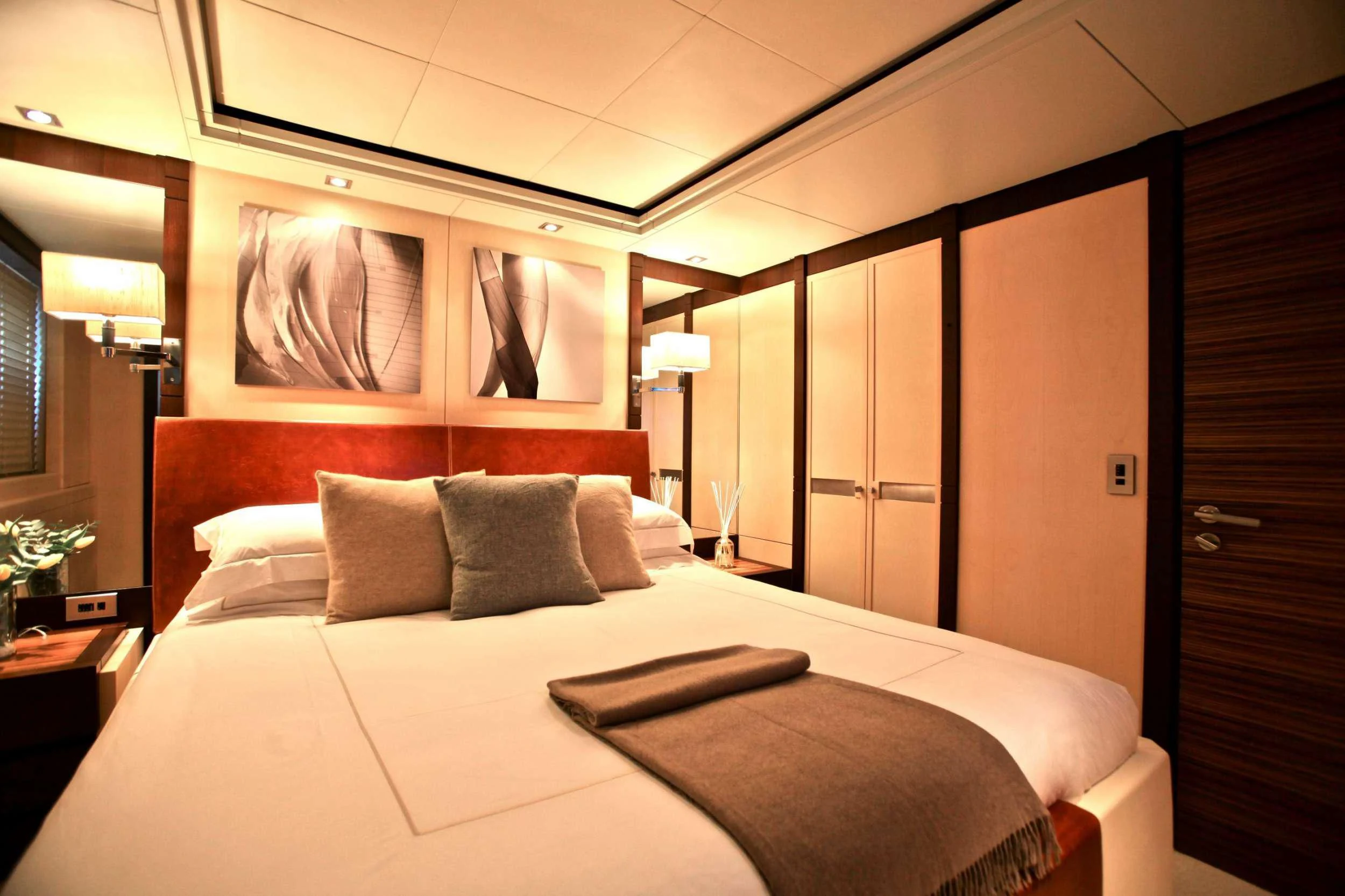 a hotel room with a bed aboard ALALYA Yacht for Sale