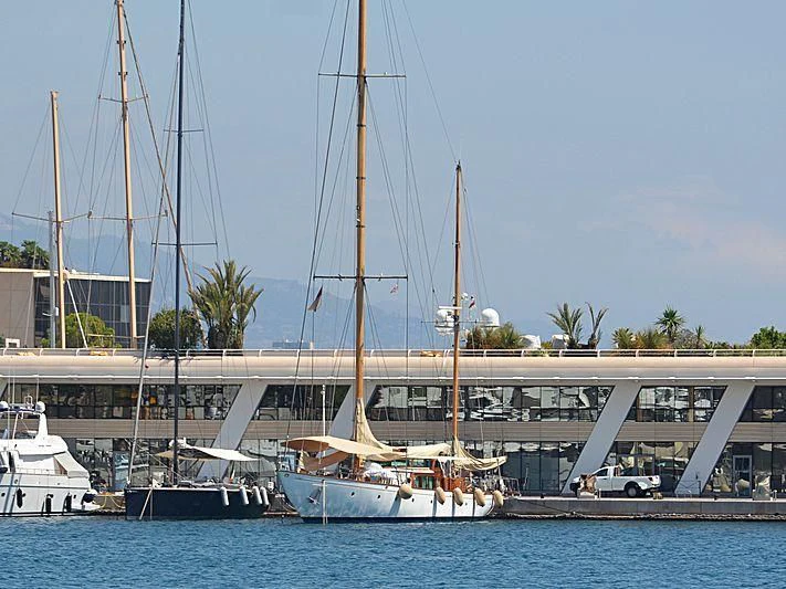 a boat docked at a pier aboard WAYFARER OF LONDON Yacht for Sale