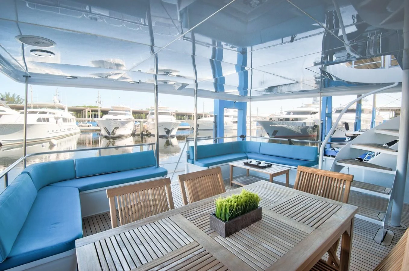 a boat on the water aboard DESLIZE Yacht for Sale