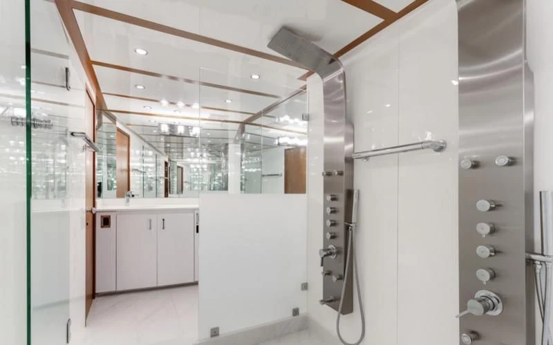 a large industrial machine aboard DESLIZE Yacht for Sale