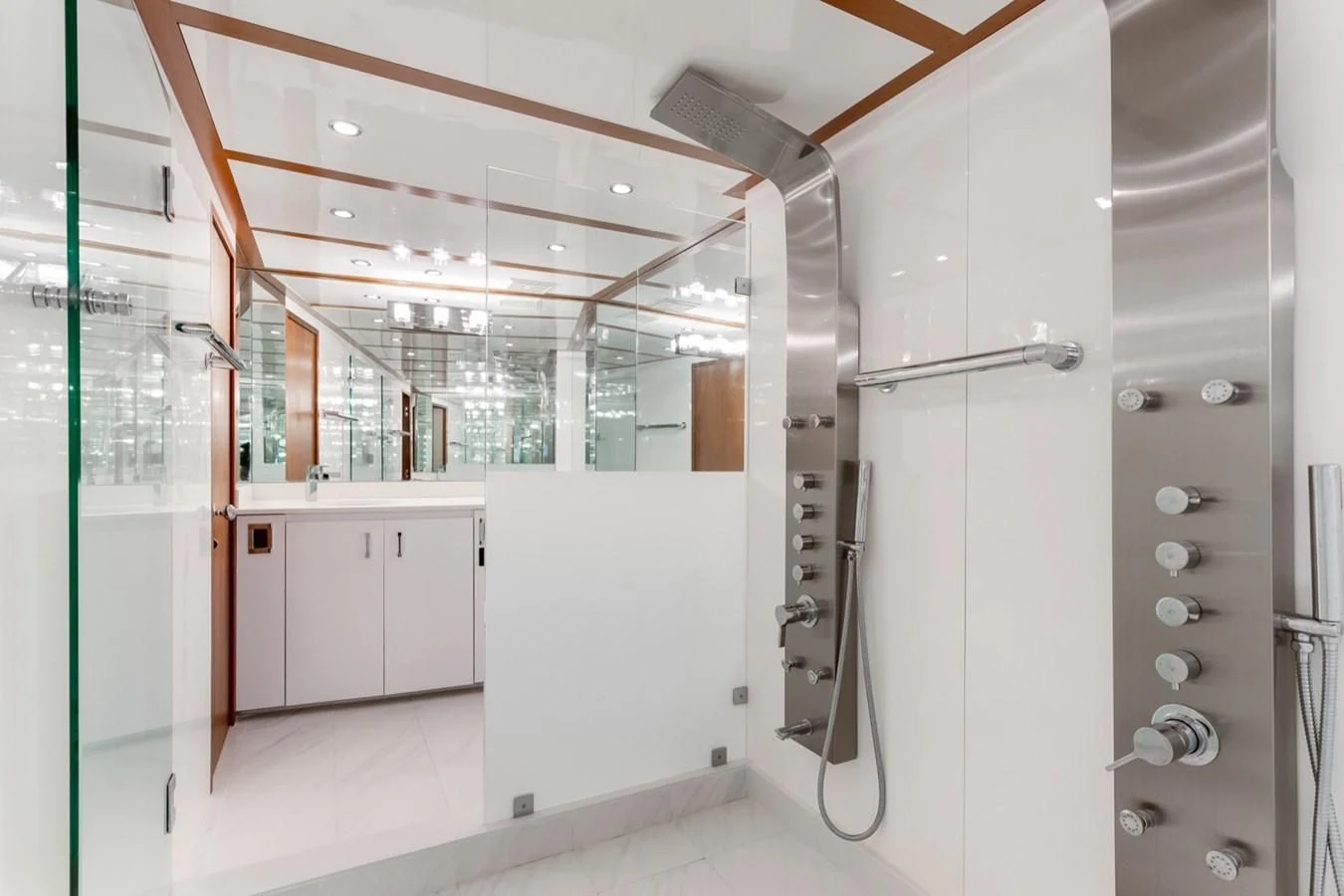 a large industrial machine aboard DESLIZE Yacht for Sale