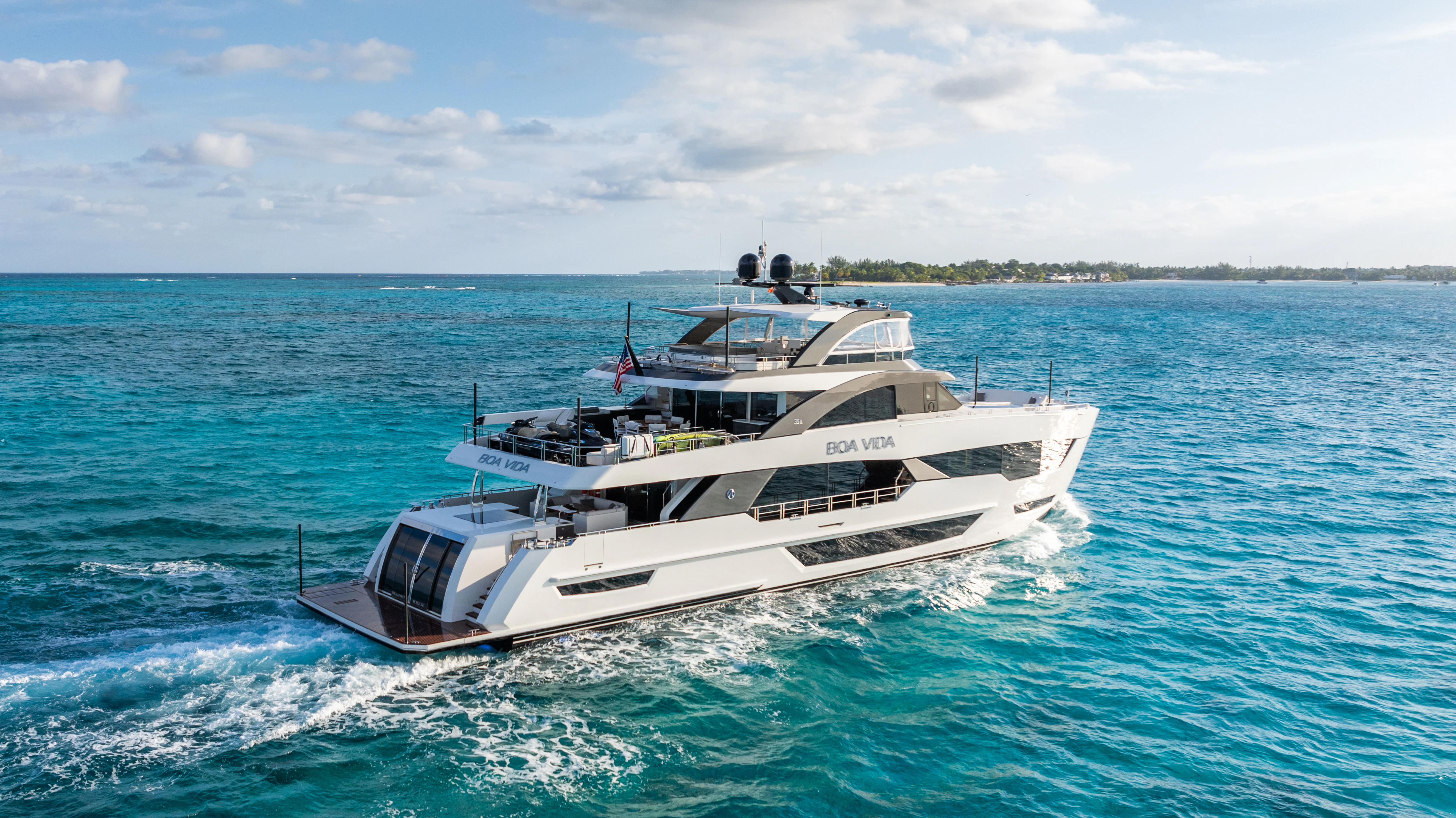 a boat in the water aboard BOA VIDA Yacht for Sale