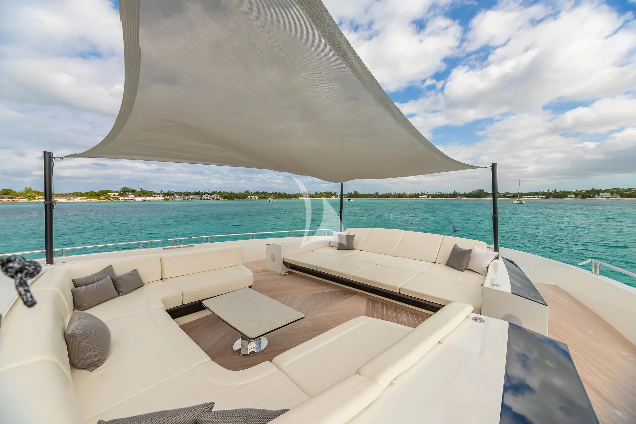 a lounge chair on a boat aboard BOA VIDA Yacht for Sale