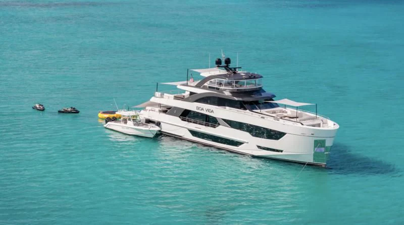 a boat in the water aboard BOA VIDA Yacht for Sale
