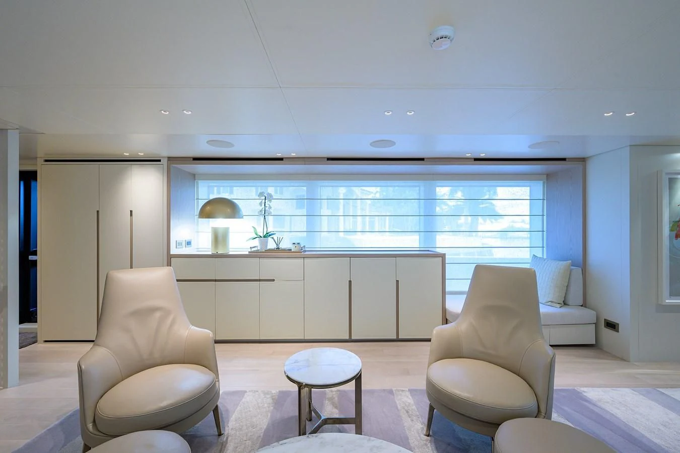 a room with a view of the ocean aboard PEARL Yacht for Sale