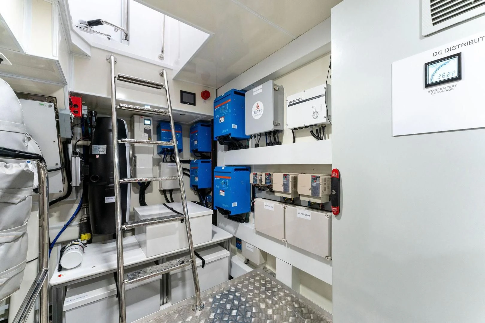 a room with equipment and equipment aboard PEARL Yacht for Sale
