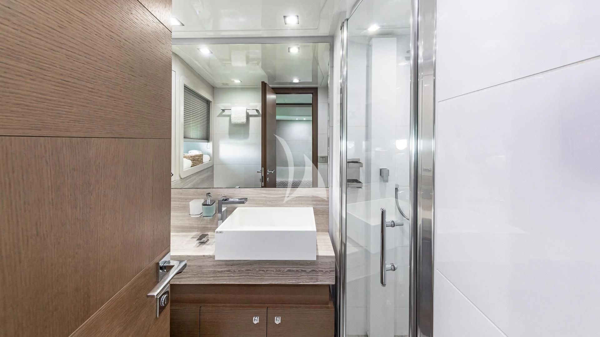a bathroom with a large countertop aboard HOYA SAXA Yacht for Sale