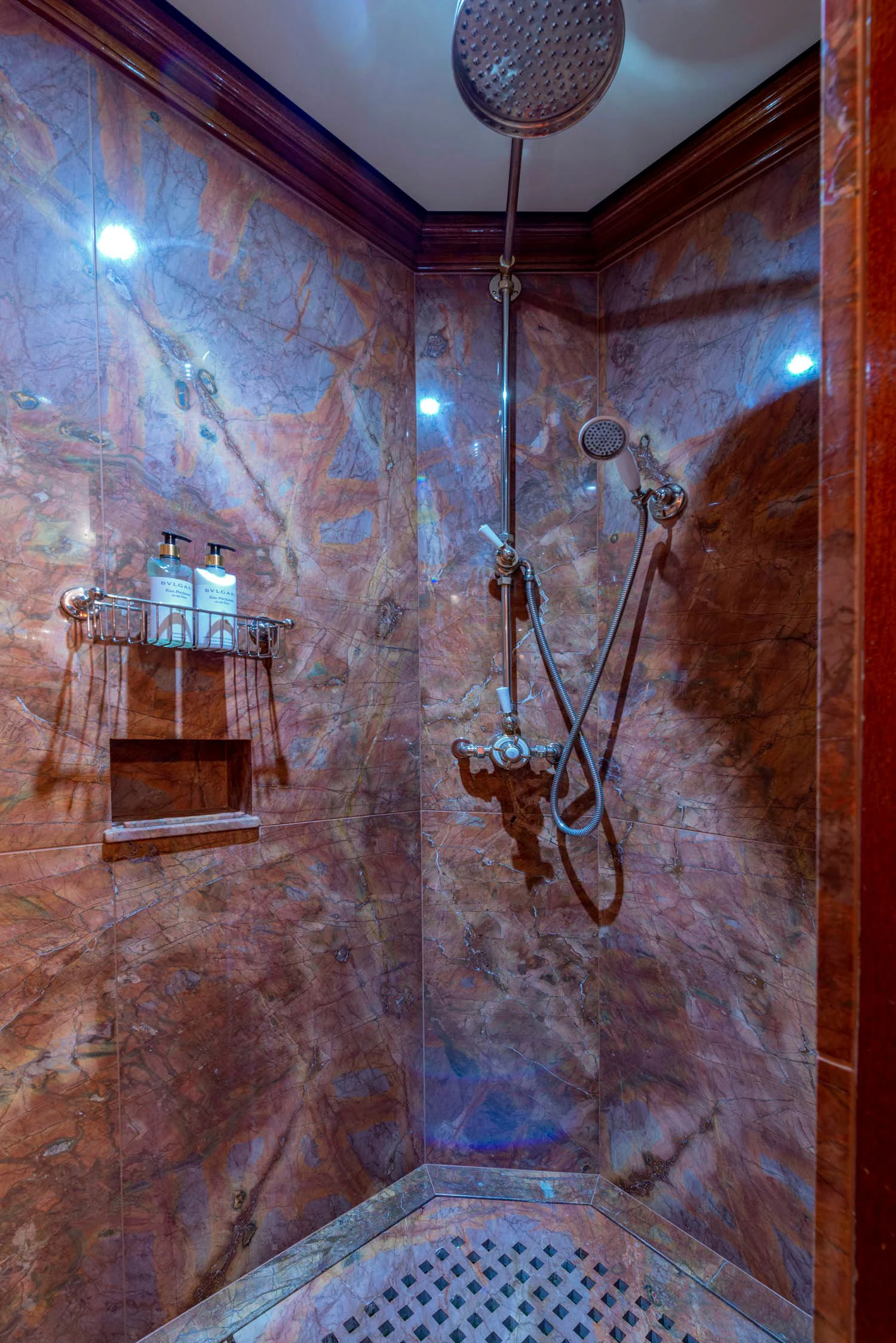 a room with a light aboard STEEL Yacht for Sale