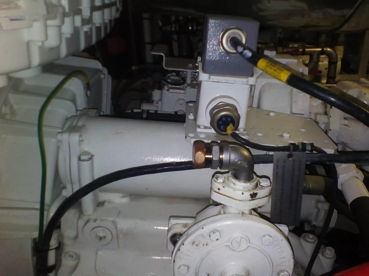 a machine with a large piece of metal aboard SUN ANEMOS Yacht for Charter