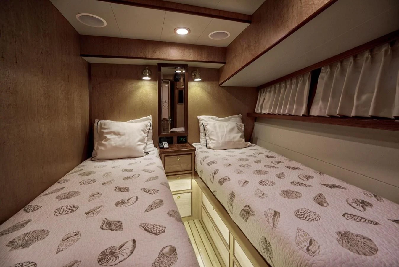 a couple of beds in a hotel room aboard BEN'S BARGE Yacht for Sale