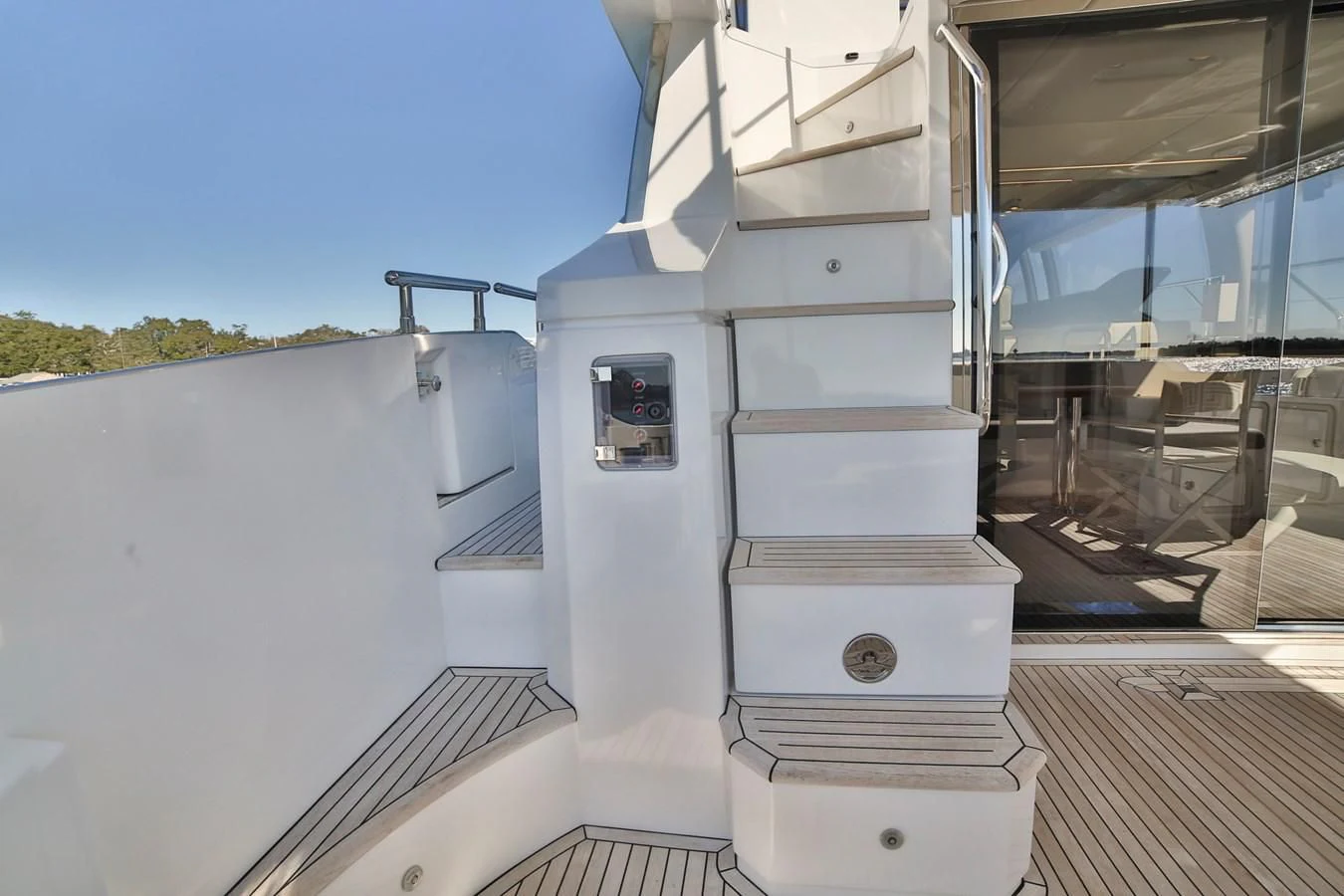 a large white machine aboard SIRONA JOANNAH Yacht for Sale