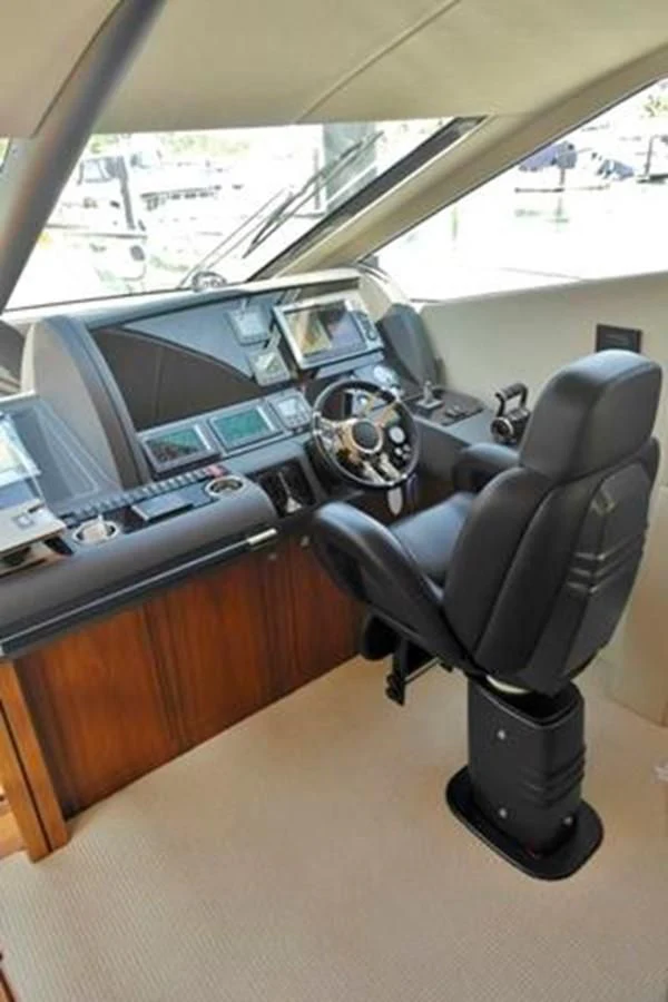 a car with a seat aboard SUNSEEKER MANHATTAN 63 Yacht for Sale