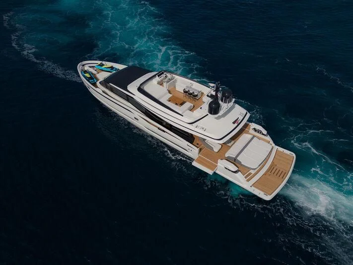 a boat in the water aboard IL SOGNO Yacht for Sale