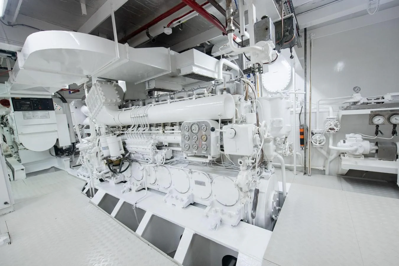 a large white machine aboard LATITUDE Yacht for Sale