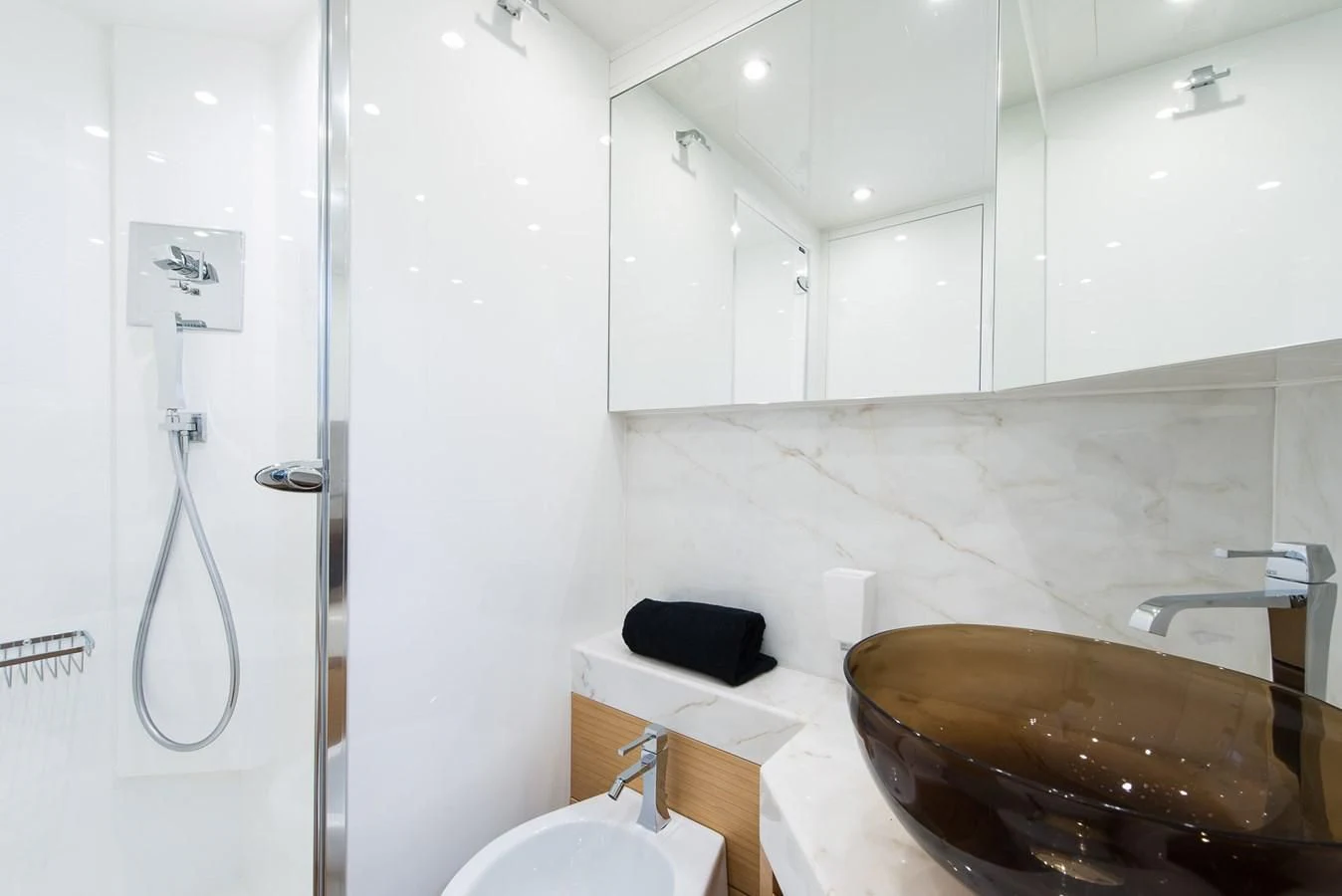 a bathroom with a large tub aboard MIREDO Yacht for Sale