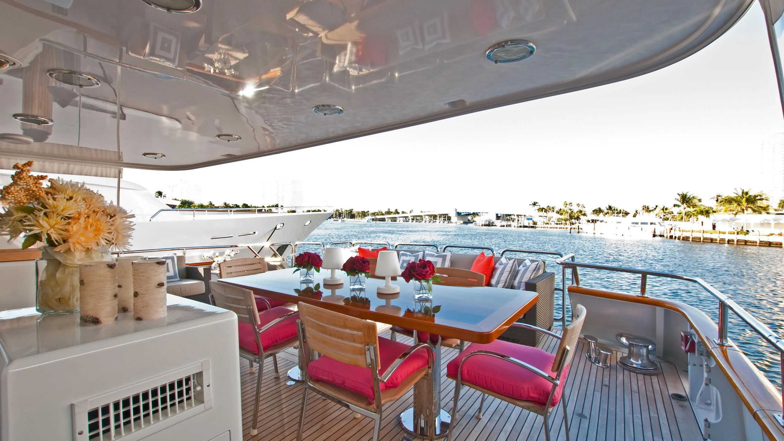 a table on a boat aboard VIAGGIO Yacht for Sale