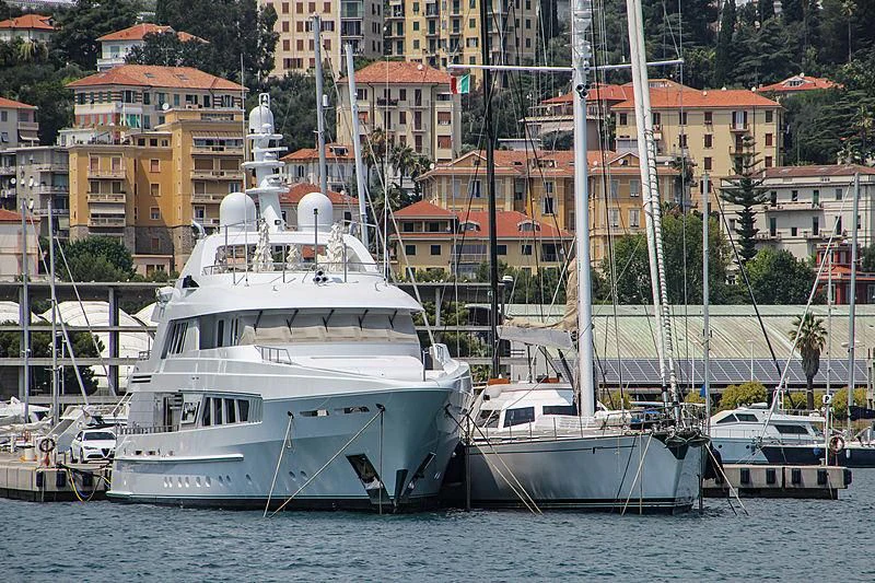 boats in the water aboard KATHLEEN ANNE Yacht for Sale