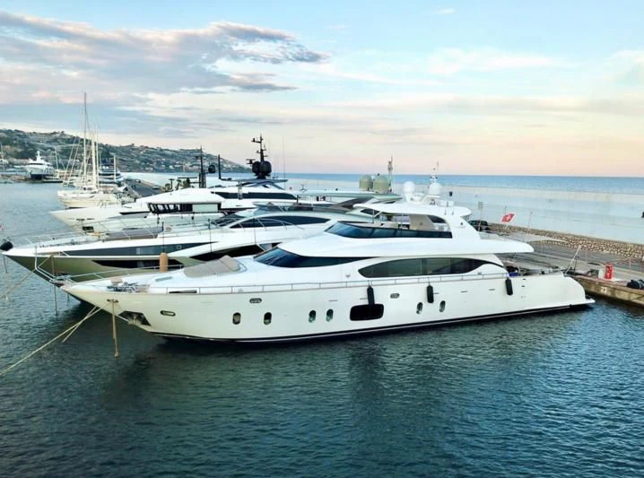 a group of boats docked aboard DADDY'S DREAM 888 Yacht for Charter