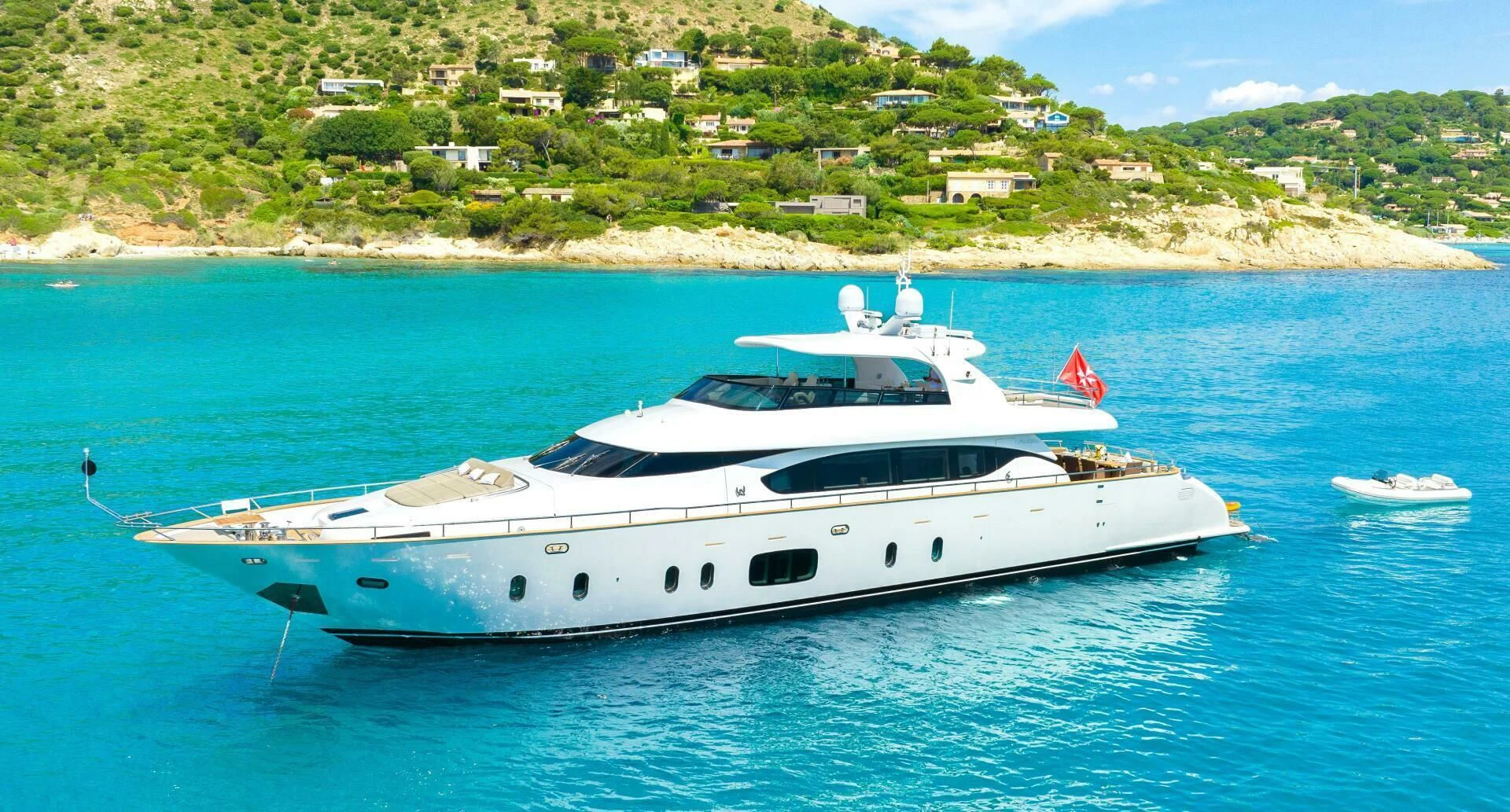 a white yacht on the water aboard DADDY'S DREAM 888 Yacht for Charter