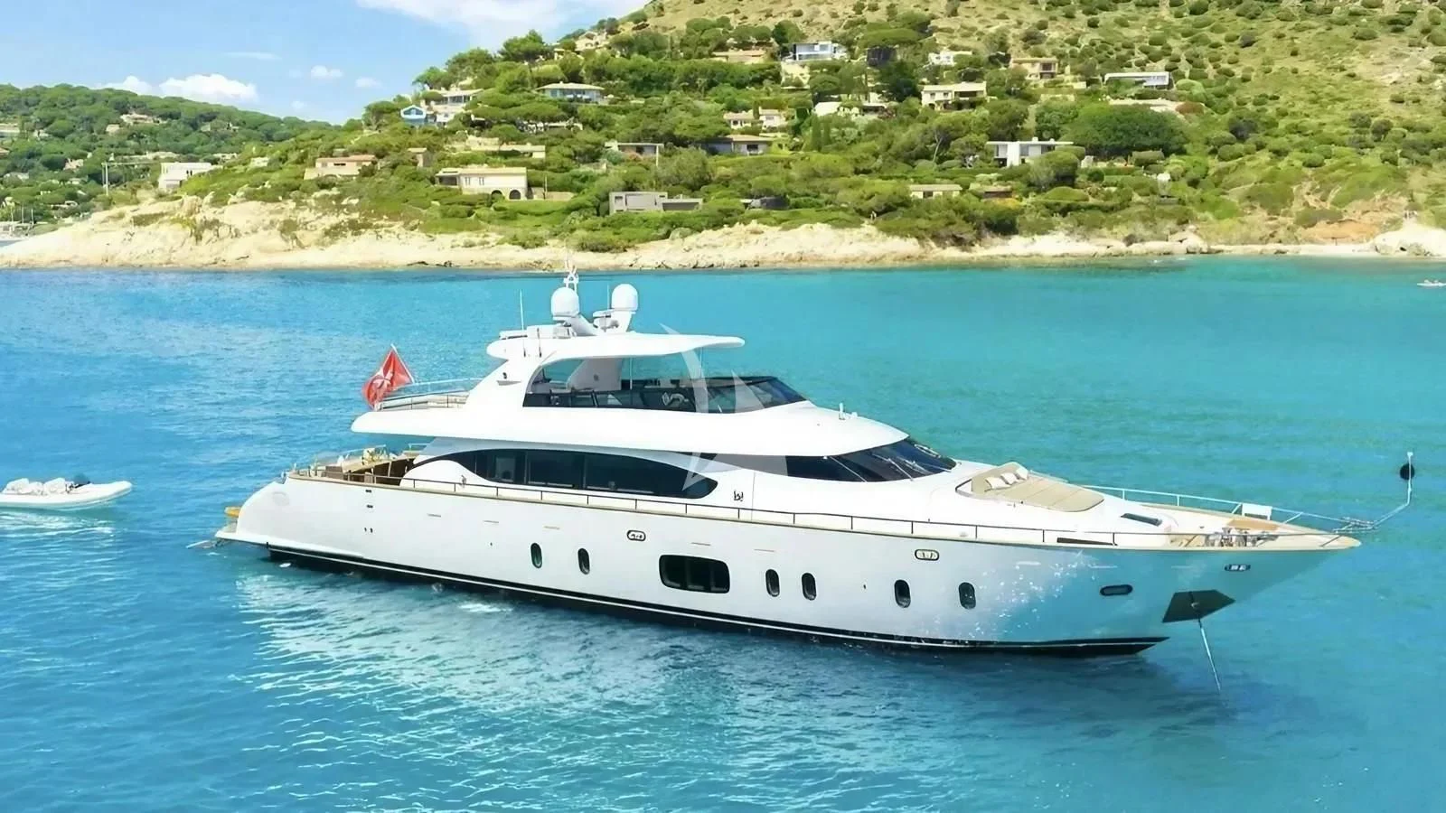 a white yacht on the water aboard DADDY'S DREAM 888 Yacht for Charter