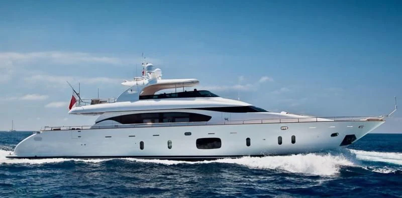 a white yacht on the water aboard DADDY'S DREAM 888 Yacht for Charter