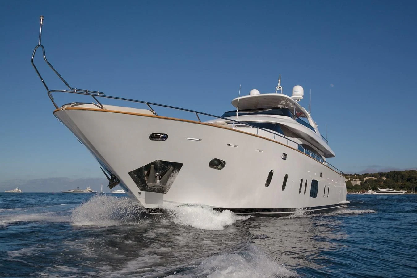 a white boat on the water aboard DADDY'S DREAM 888 Yacht for Charter
