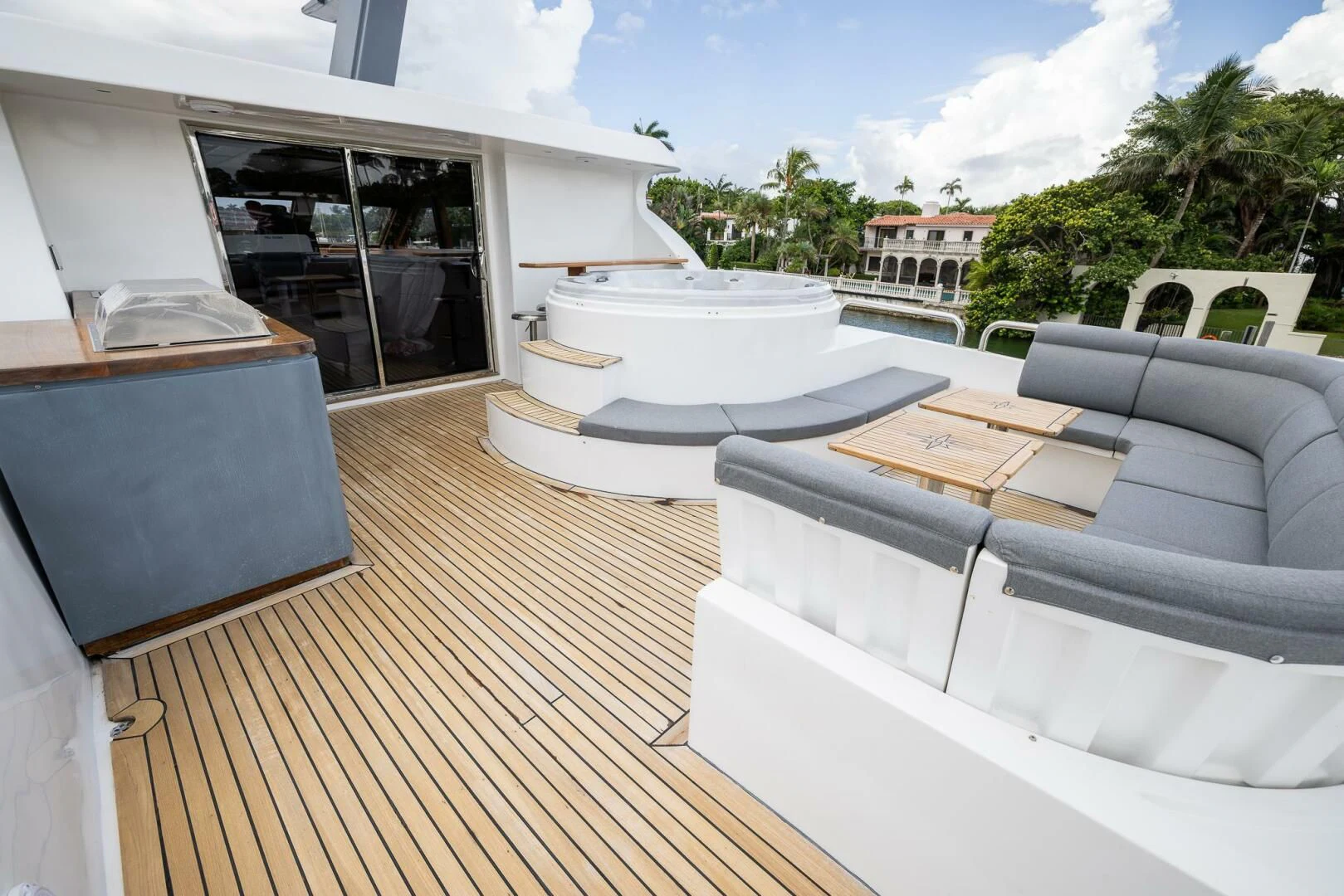 a large white fountain on a deck aboard OCEAN 1 Yacht for Sale