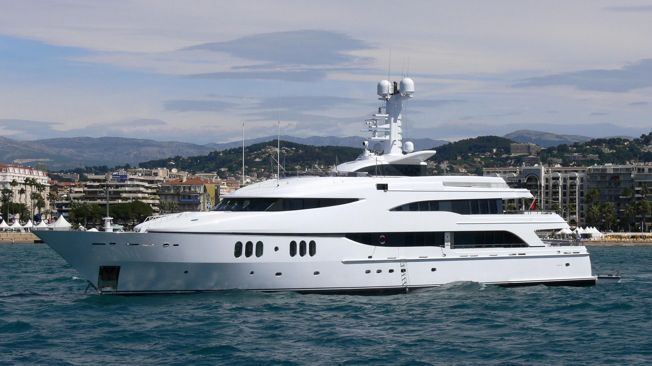 a white yacht in the water aboard DIAMOND Yacht for Sale