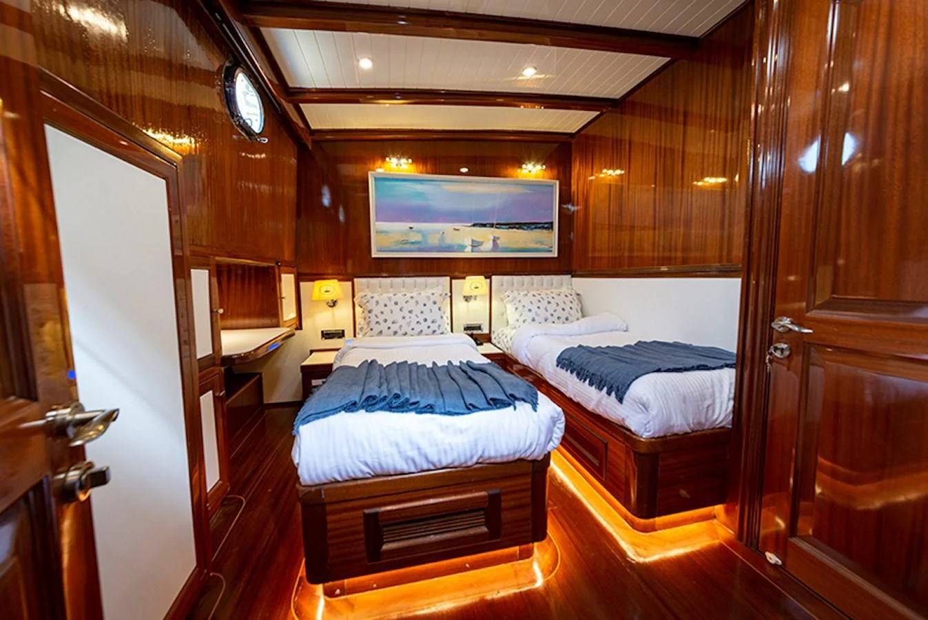 a room with two beds aboard QUEEN OF DATCA Yacht for Charter