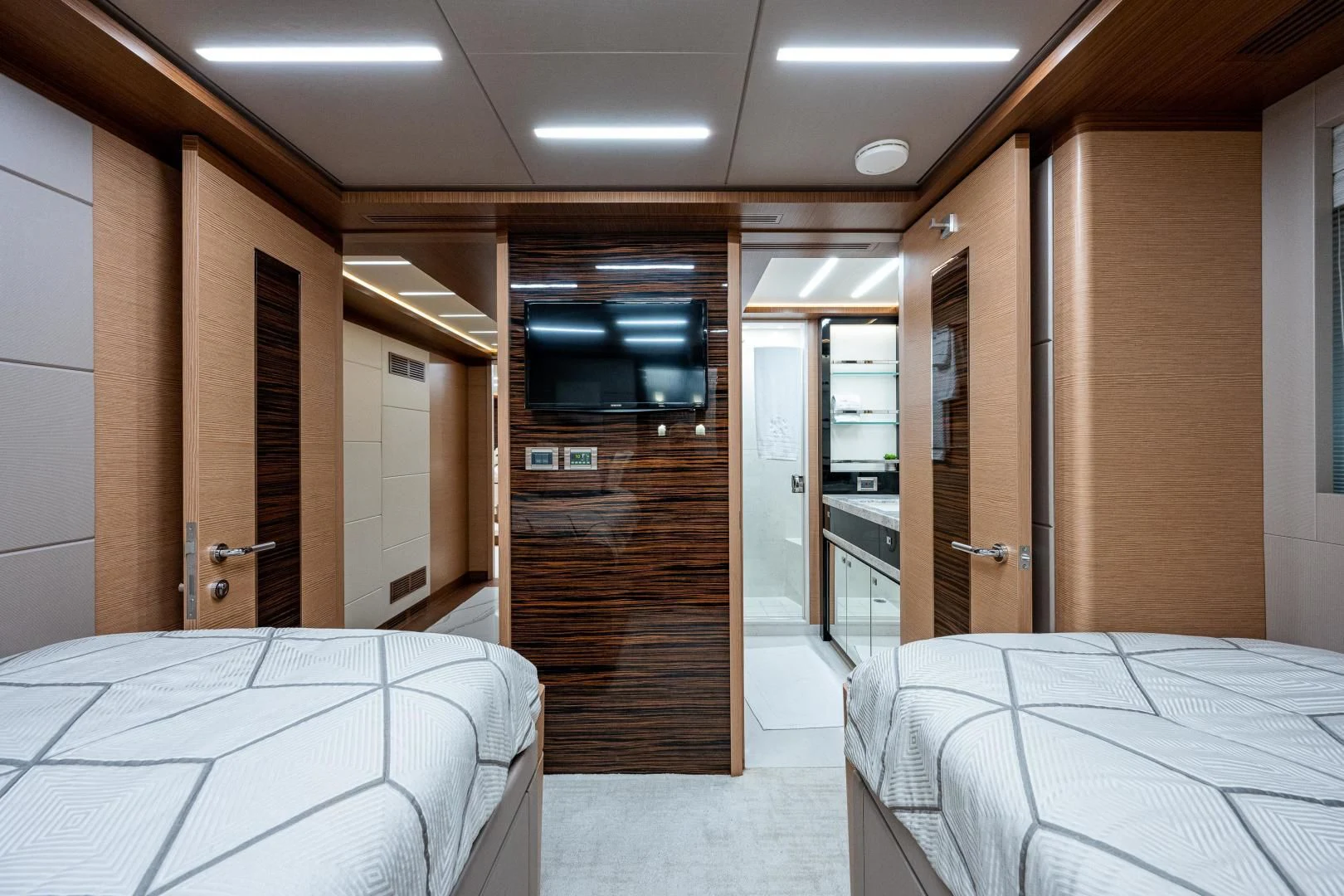 a hospital bed in a hospital aboard SEASUITE Yacht for Charter