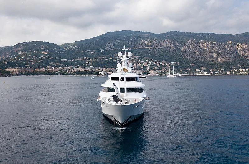 a boat in the water aboard CHOPI CHOPI Yacht for Sale