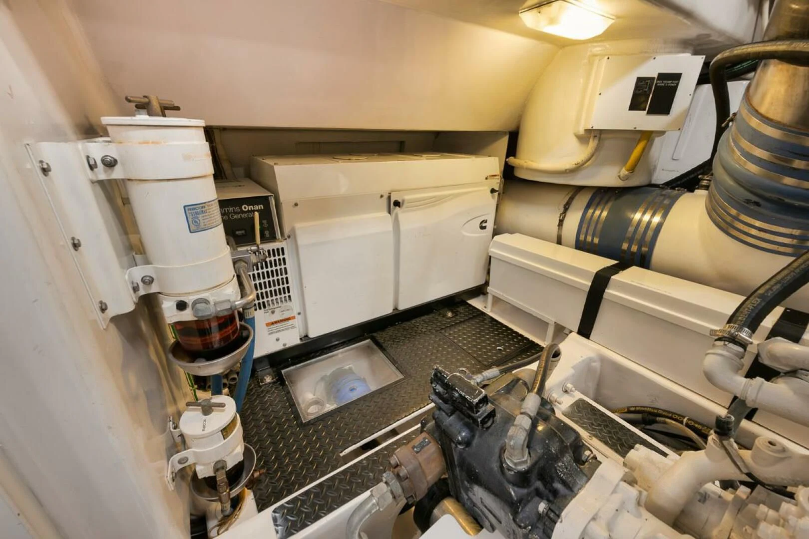 a room with a sink and a machine aboard DOC Z Yacht for Sale