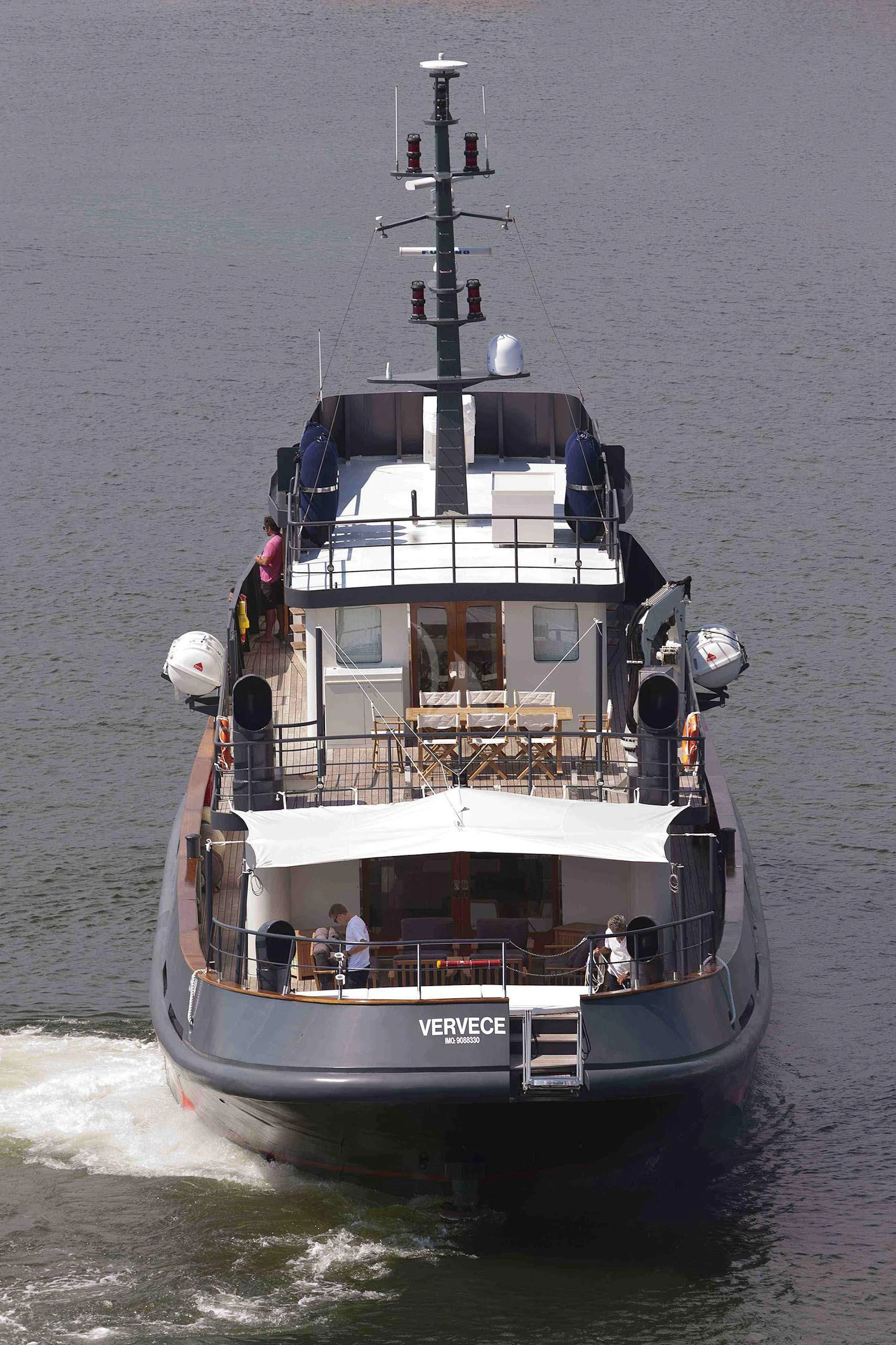 VERVECE yacht charter 5