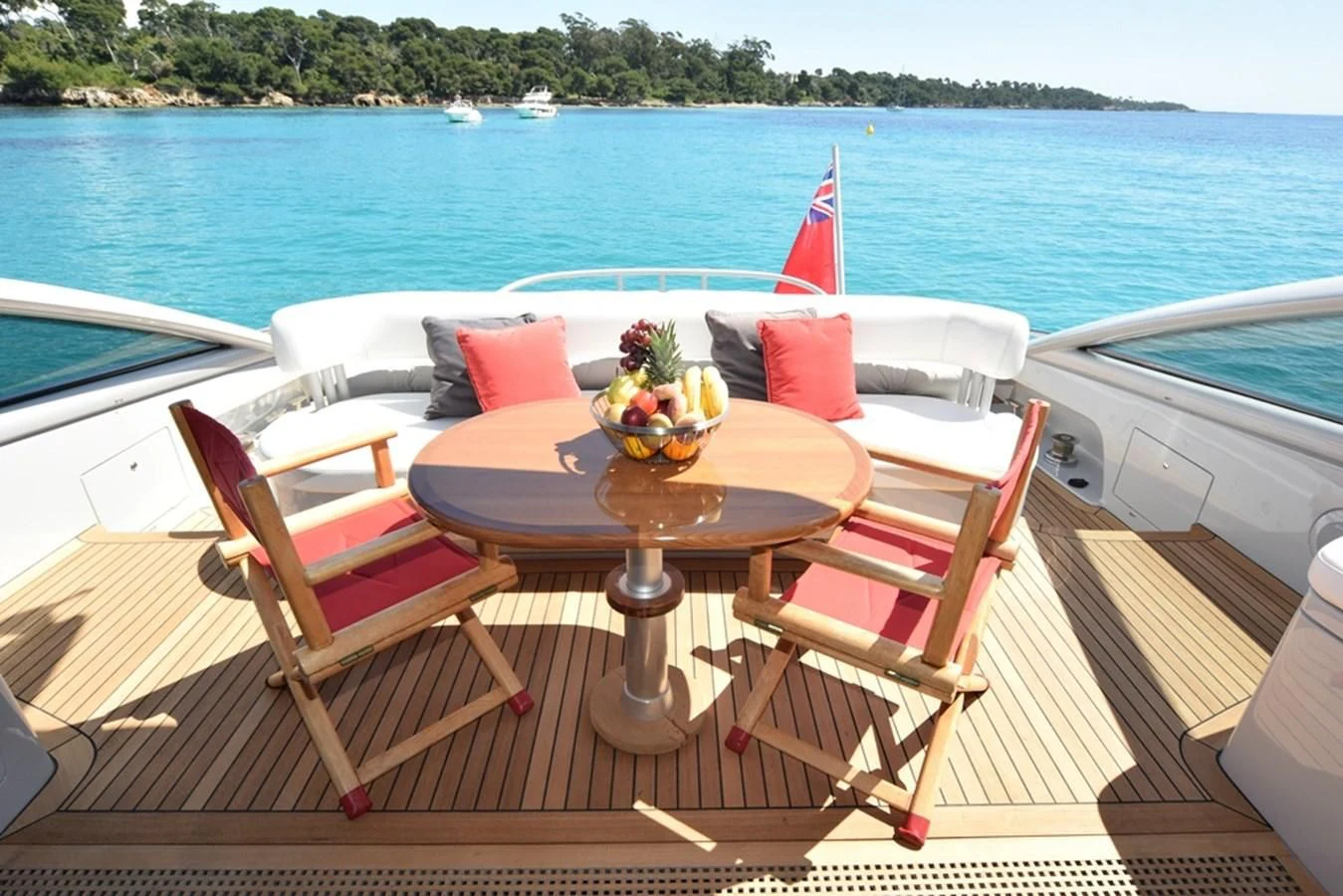 a table on a boat aboard SUR L'ONDE 2 Yacht for Sale