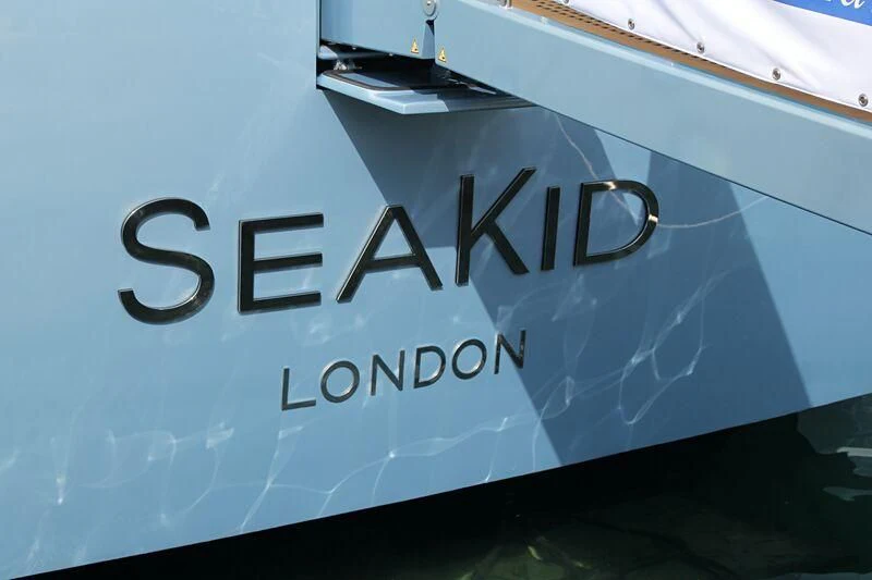 graphical user interface, website aboard QUEEN BLUE Yacht for Sale